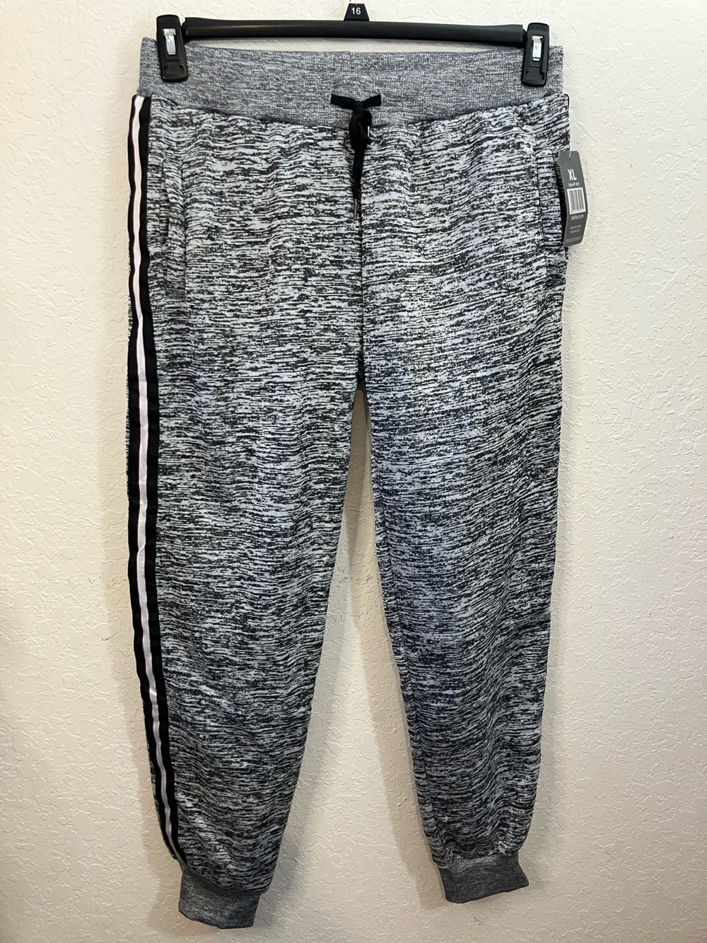🆕 Women's Gray Fleece Space-Dye Joggers with Side Stripe